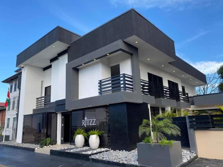 Hotel Ritzz Paramaribo Dış mekan fotoğraf